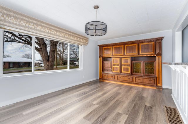 360 Hickory Hill Drive, Monticello, KY 42633