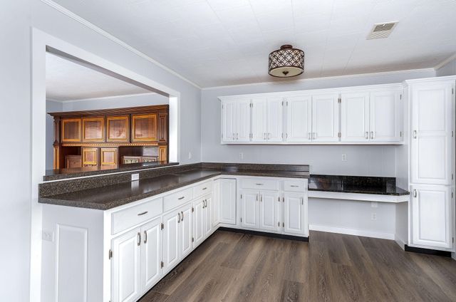 360 Hickory Hill Drive, Monticello, KY 42633