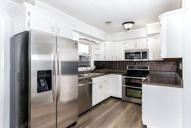 360 Hickory Hill Drive, Monticello, KY 42633