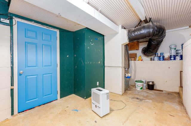 360 Hickory Hill Drive, Monticello, KY 42633