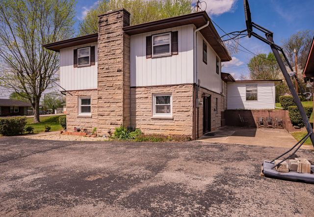 360 Hickory Hill Drive, Monticello, KY 42633