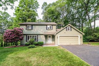 8 Autumn Lane, Plainville, CT 06062