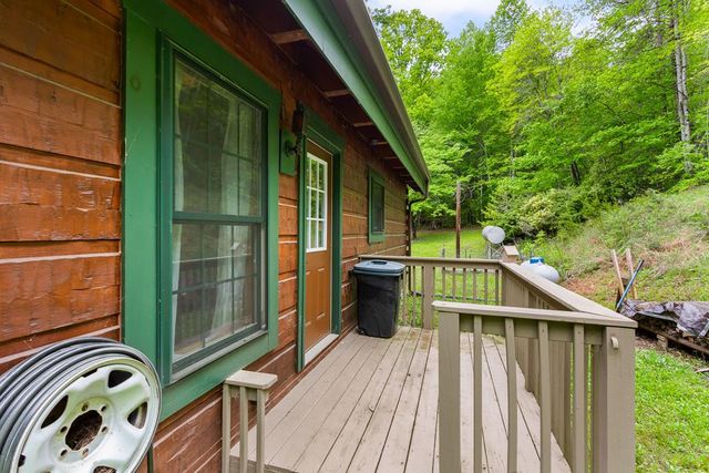 1374 Long Branch Road, Marble, NC 28905