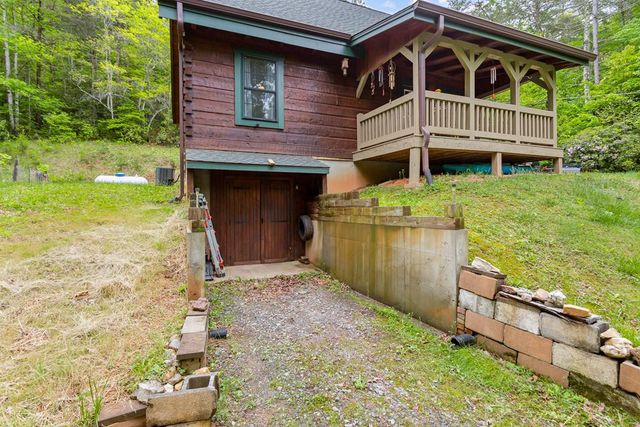 1374 Long Branch Road, Marble, NC 28905