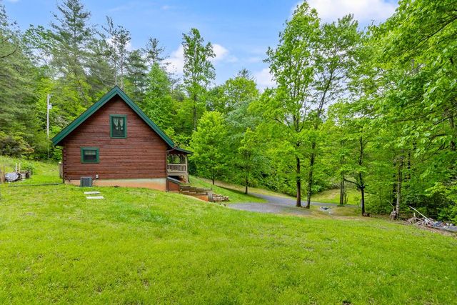 1374 Long Branch Road, Marble, NC 28905
