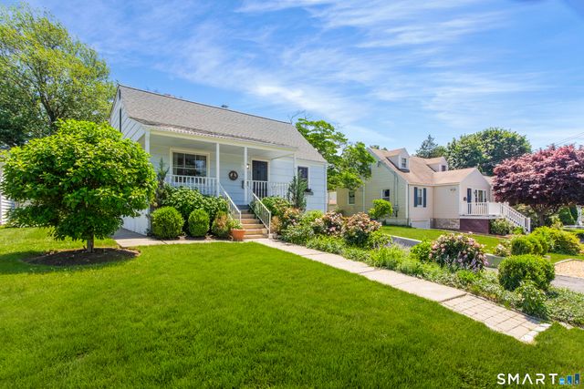 127 Moritz Place, Fairfield, CT 06824