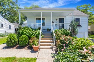 127 Moritz Place, Fairfield, CT 06824