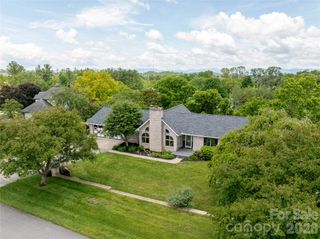 8 Scenic View Drive, Weaverville, NC 28787