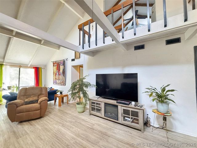 105 Summit Ridge Drive, Tahlequah, OK 74464