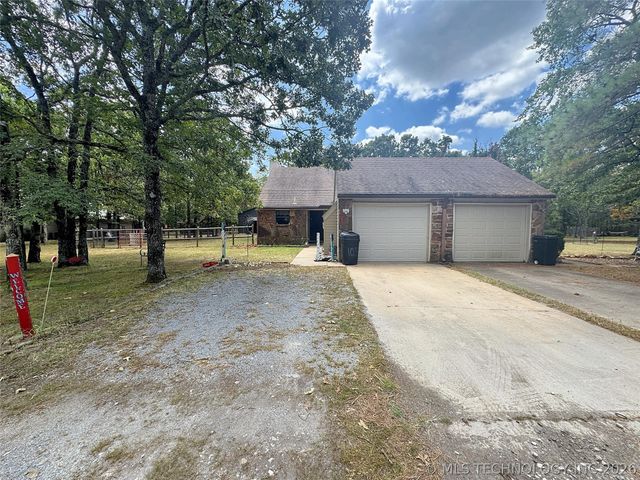 105 Summit Ridge Drive, Tahlequah, OK 74464