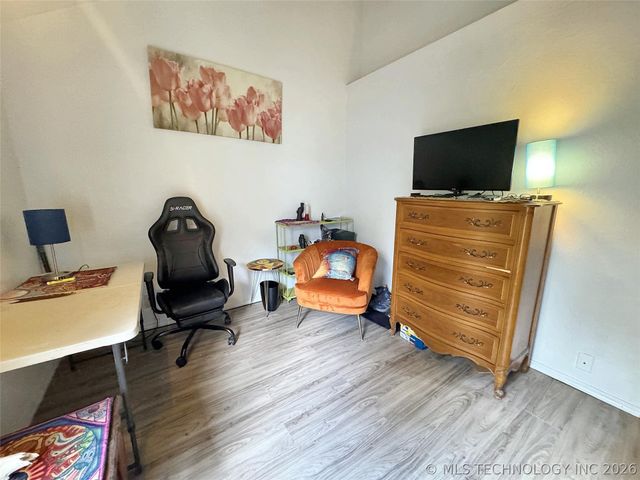 105 Summit Ridge Drive, Tahlequah, OK 74464