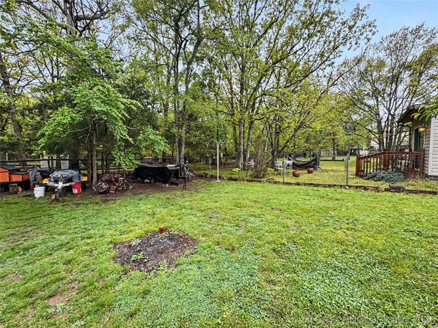 105 Summit Ridge Drive, Tahlequah, OK 74464