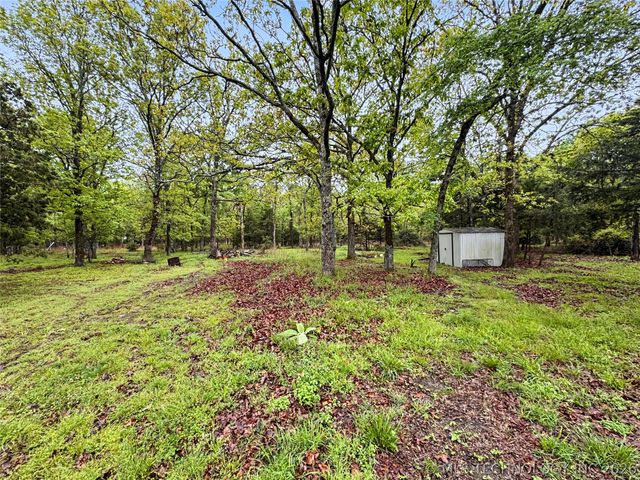 105 Summit Ridge Drive, Tahlequah, OK 74464