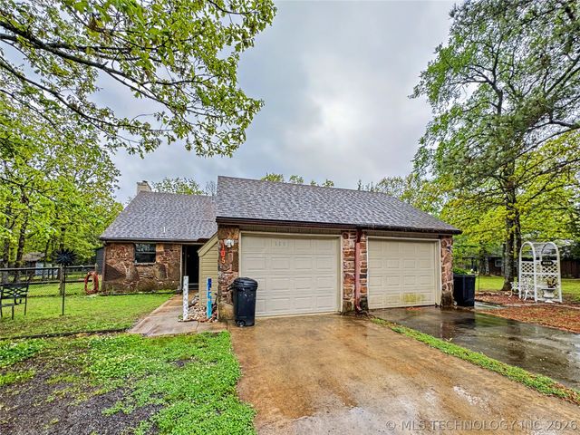 105 Summit Ridge Drive, Tahlequah, OK 74464