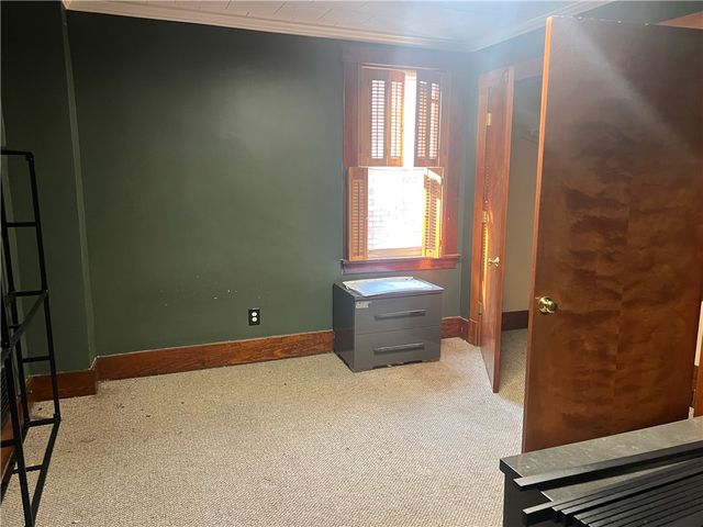 153 Locust St, Ambridge, PA 15003