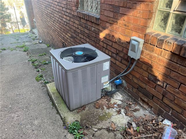 153 Locust St, Ambridge, PA 15003