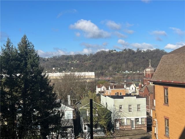 153 Locust St, Ambridge, PA 15003
