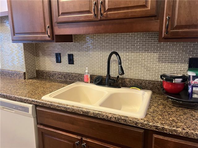 153 Locust St, Ambridge, PA 15003