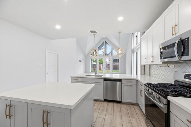 19414 Shady Hike Lane, Cypress, TX 77433