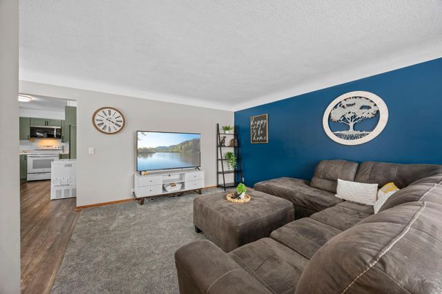 960 Jefferson Street SE, Hutchinson, MN 55350