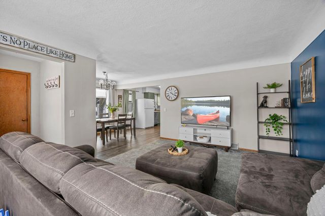 960 Jefferson Street SE, Hutchinson, MN 55350