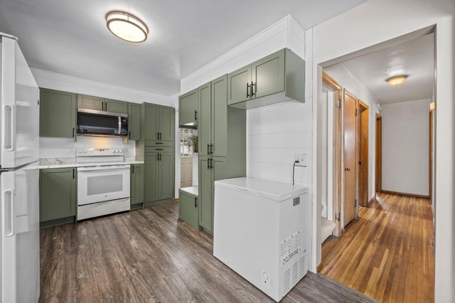 960 Jefferson Street SE, Hutchinson, MN 55350