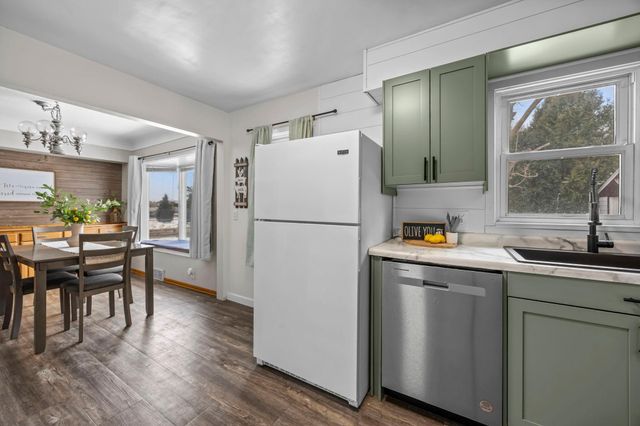 960 Jefferson Street SE, Hutchinson, MN 55350