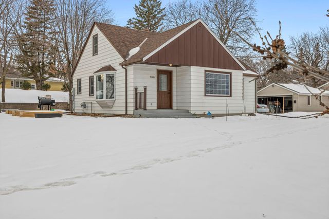 960 Jefferson Street SE, Hutchinson, MN 55350