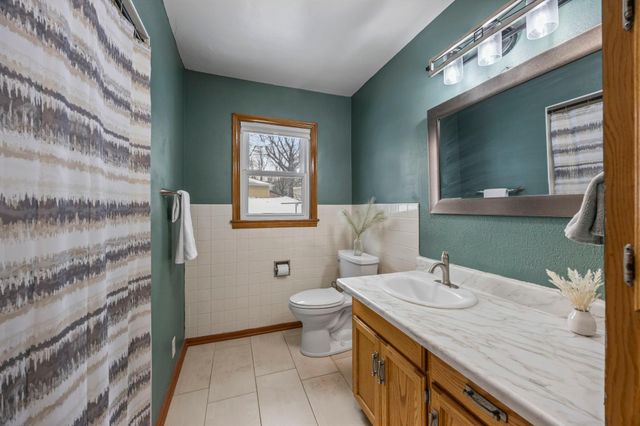 960 Jefferson Street SE, Hutchinson, MN 55350