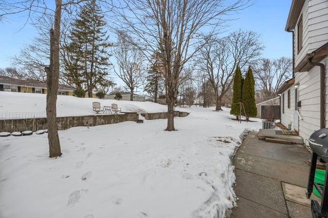 960 Jefferson Street SE, Hutchinson, MN 55350