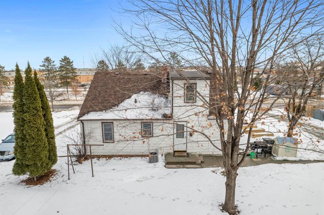 960 Jefferson Street SE, Hutchinson, MN 55350