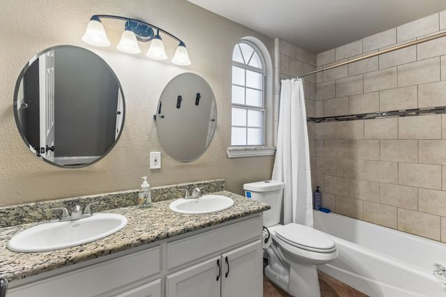 401 Twin Springs RD, Georgetown, TX 78633