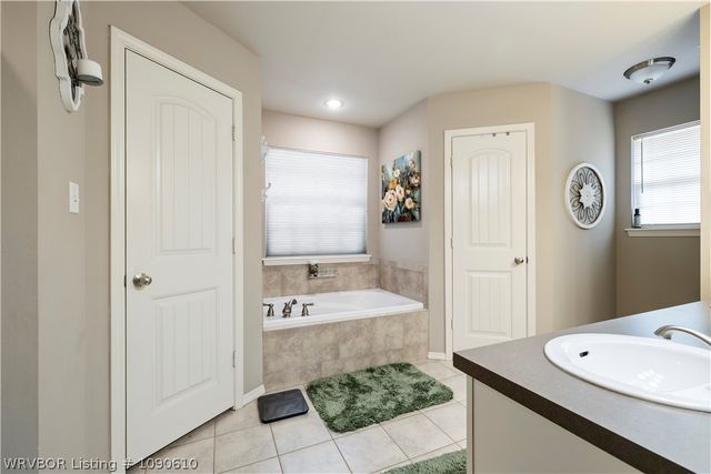 8505 Vickery Lane, Fort Smith, AR 72908