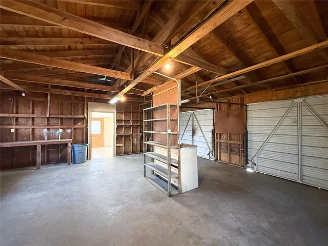 503 S Texana Street, Hallettsville, TX 77964