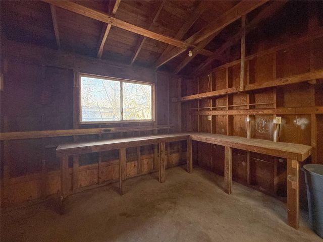 503 S Texana Street, Hallettsville, TX 77964