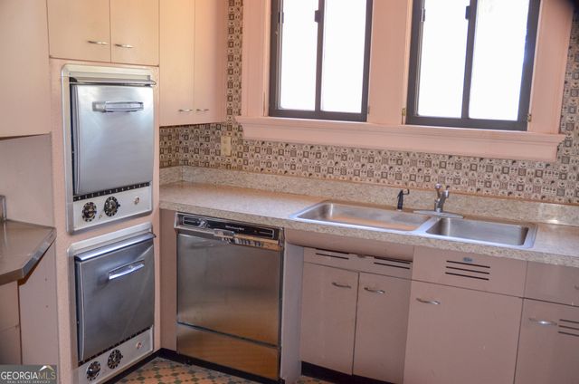 318 Church Street, Parrott, GA 39877