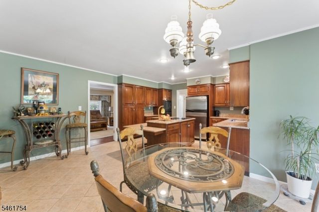 34 Hughes Rd, Franklin Twp., NJ 08873