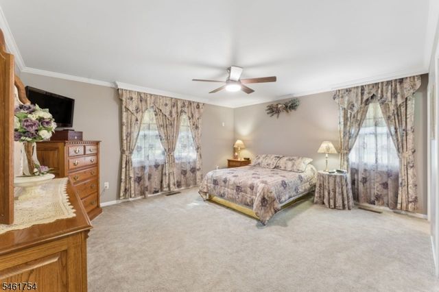 34 Hughes Rd, Franklin Twp., NJ 08873