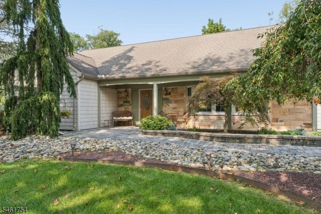 34 Hughes Rd, Franklin Twp., NJ 08873