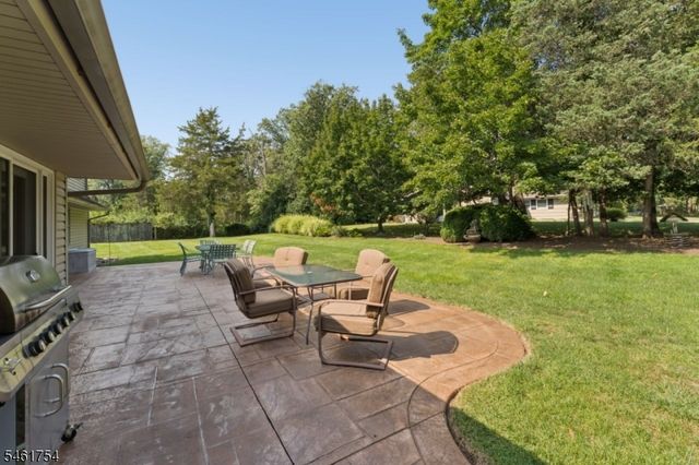 34 Hughes Rd, Franklin Twp., NJ 08873