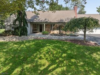 34 Hughes Rd, Franklin Twp., NJ 08873