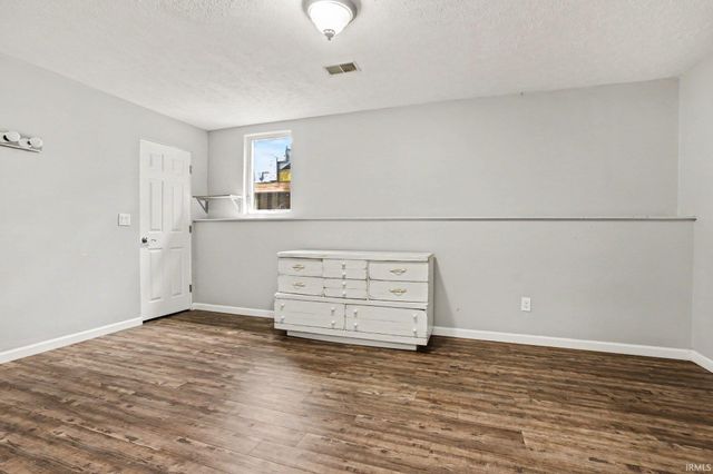12080 Covered Wagon Court, Granger, IN 46530