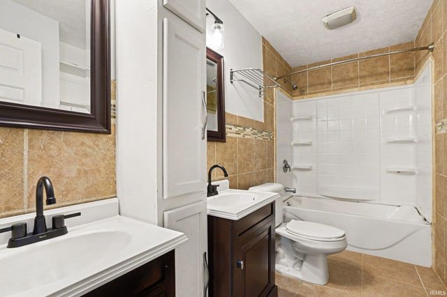 12080 Covered Wagon Court, Granger, IN 46530
