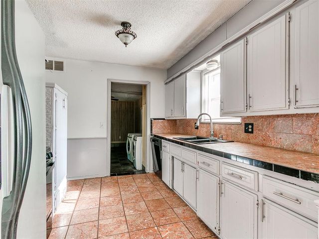 1844 Sunrise Drive, Moore, OK 73160
