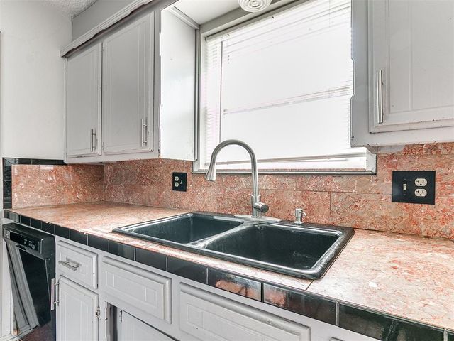 1844 Sunrise Drive, Moore, OK 73160