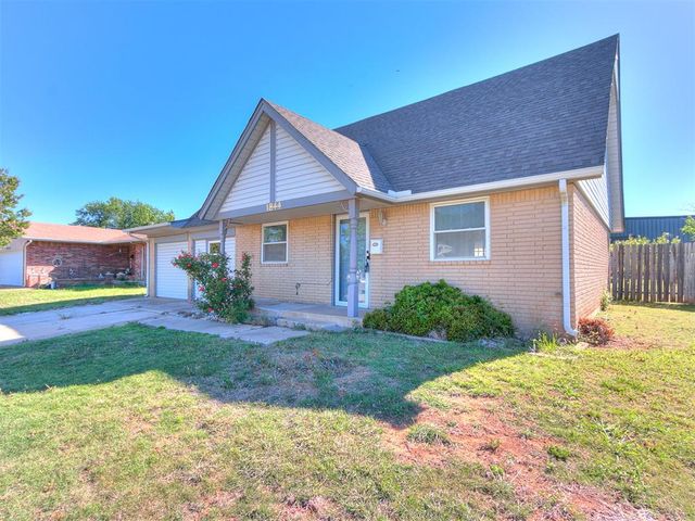 1844 Sunrise Drive, Moore, OK 73160
