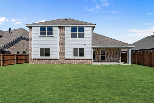 404 Atlas Cedar Drive, Glenn Heights, TX 75154