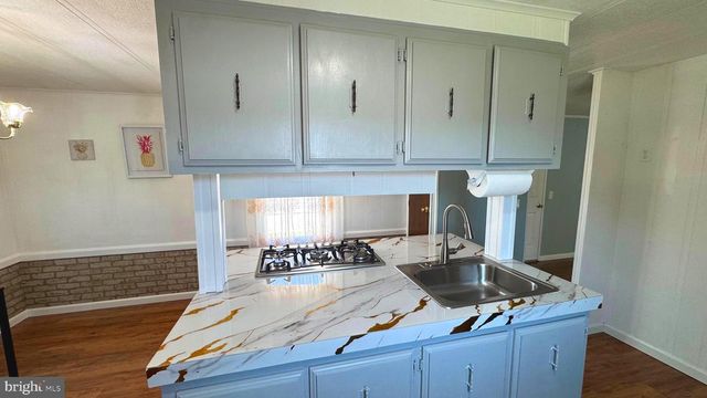 28 ROCKYWOOD LANE, Essex, MD 21221