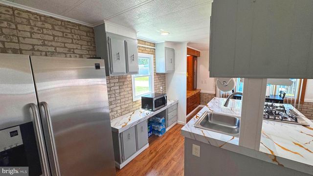 28 ROCKYWOOD LANE, Essex, MD 21221