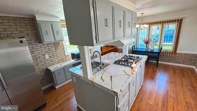 28 ROCKYWOOD LANE, Essex, MD 21221